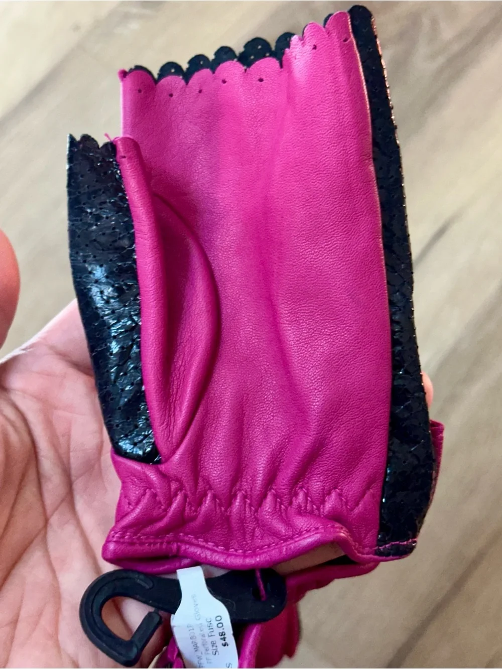 David & Young Genuine Leather Fingerless Gloves Pink Black NWT Size S